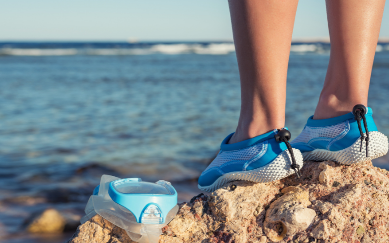 Snorkeling 101: Beginners Guide for Buying Aqua Socks