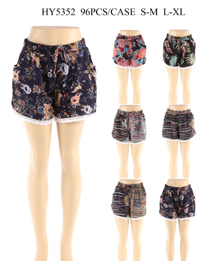 24 Wholesale Women Fashion Assorted Printed Shorts at