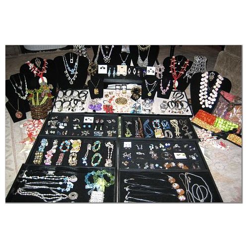 600 Wholesale Loose Jewelry Pallet at