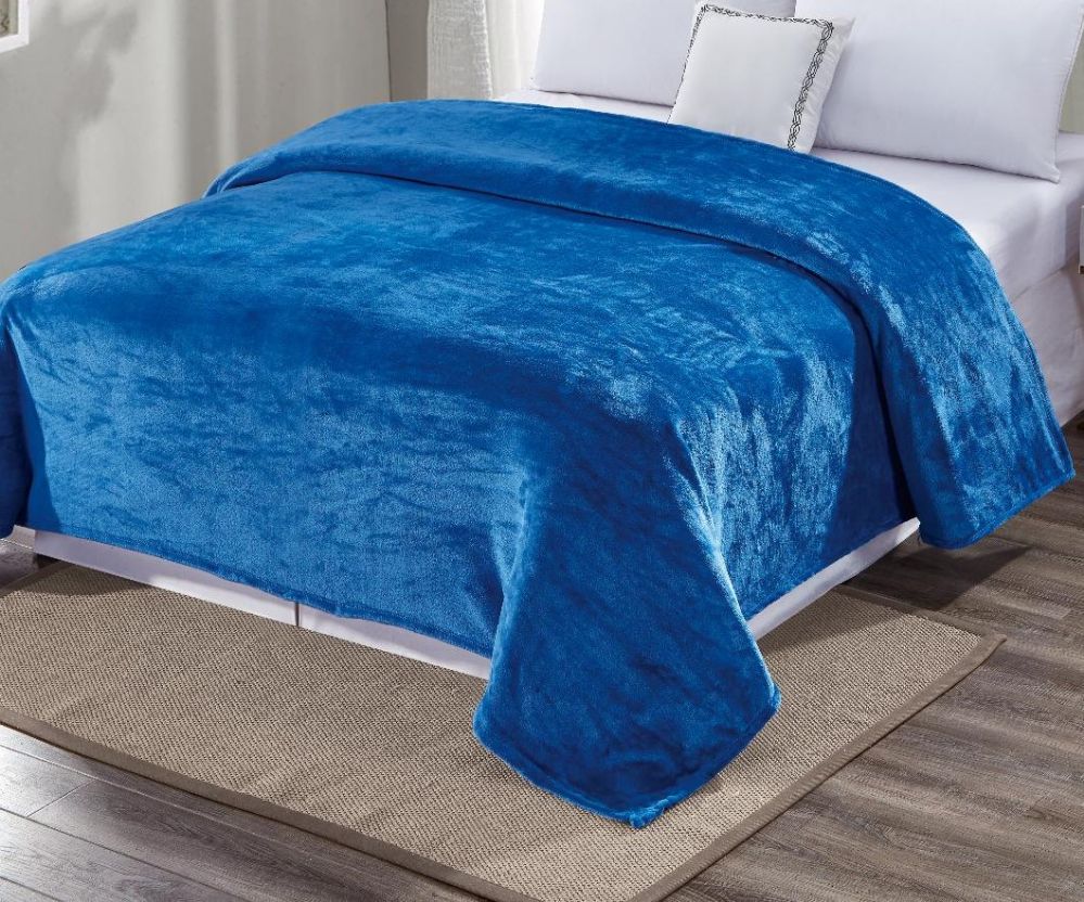 12 Wholesale Ultra Plush Solid Teal Color King Size Blanket at